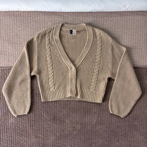 H&M Cropped Cable Knit Cardigan – Size S